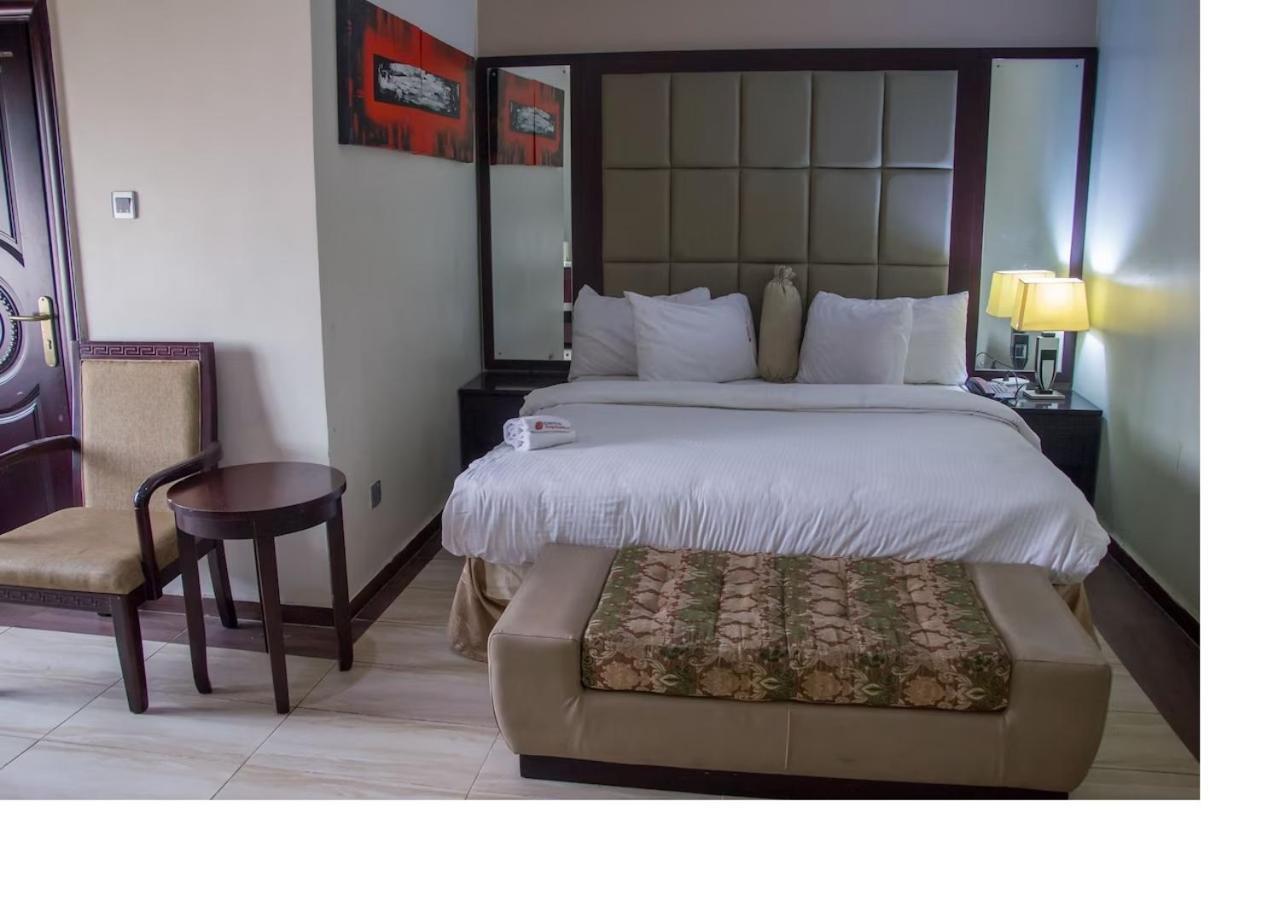 لاغوس Exel Oriental Hotel & Suites المظهر الخارجي الصورة
