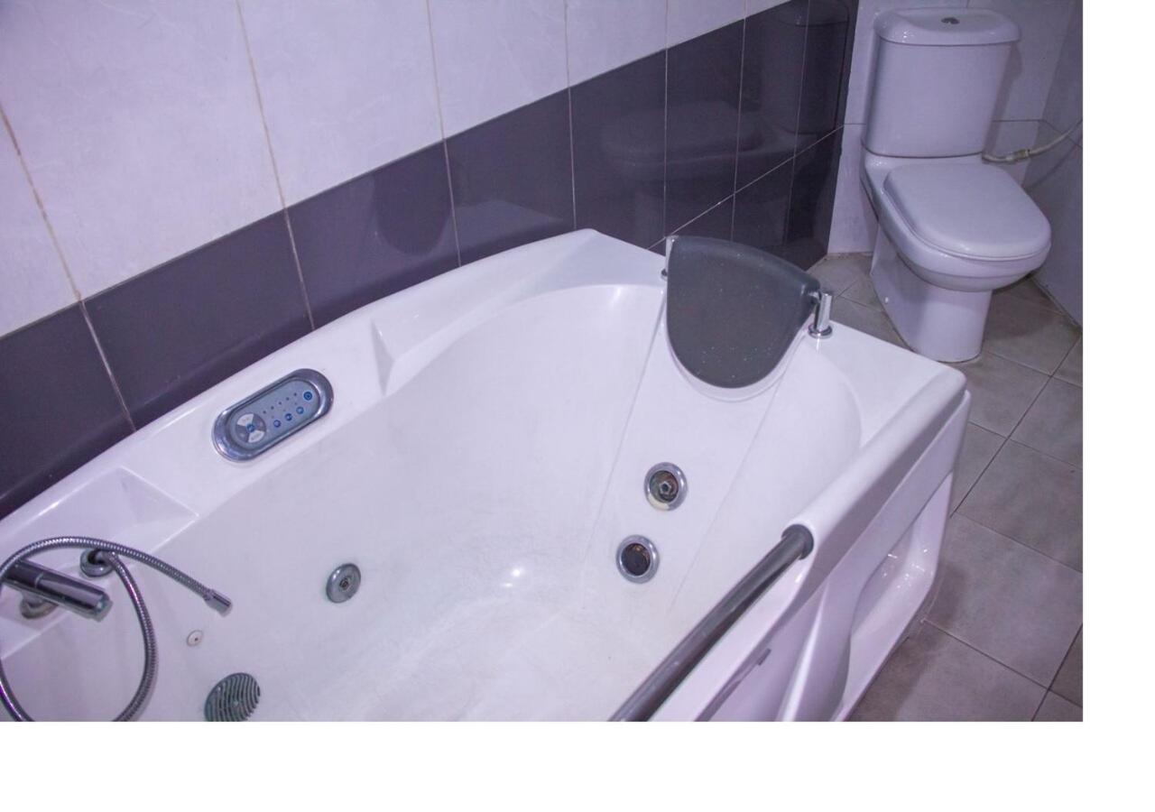 لاغوس Exel Oriental Hotel & Suites المظهر الخارجي الصورة